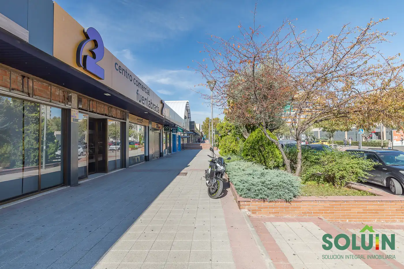 Vista exterior de Local de lloguer en Fuenlabrada amb Aire condicionat, Calefacció i Moblat