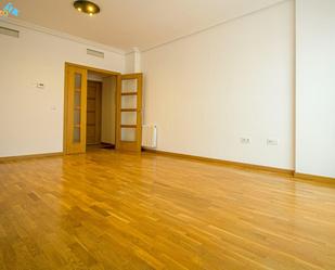 Flat to rent in Badajoz Capital  with Heating