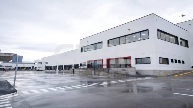 Nave industrial en Alquiler en Pasaje 5, 50 en Montserrat - Parque Empresarial