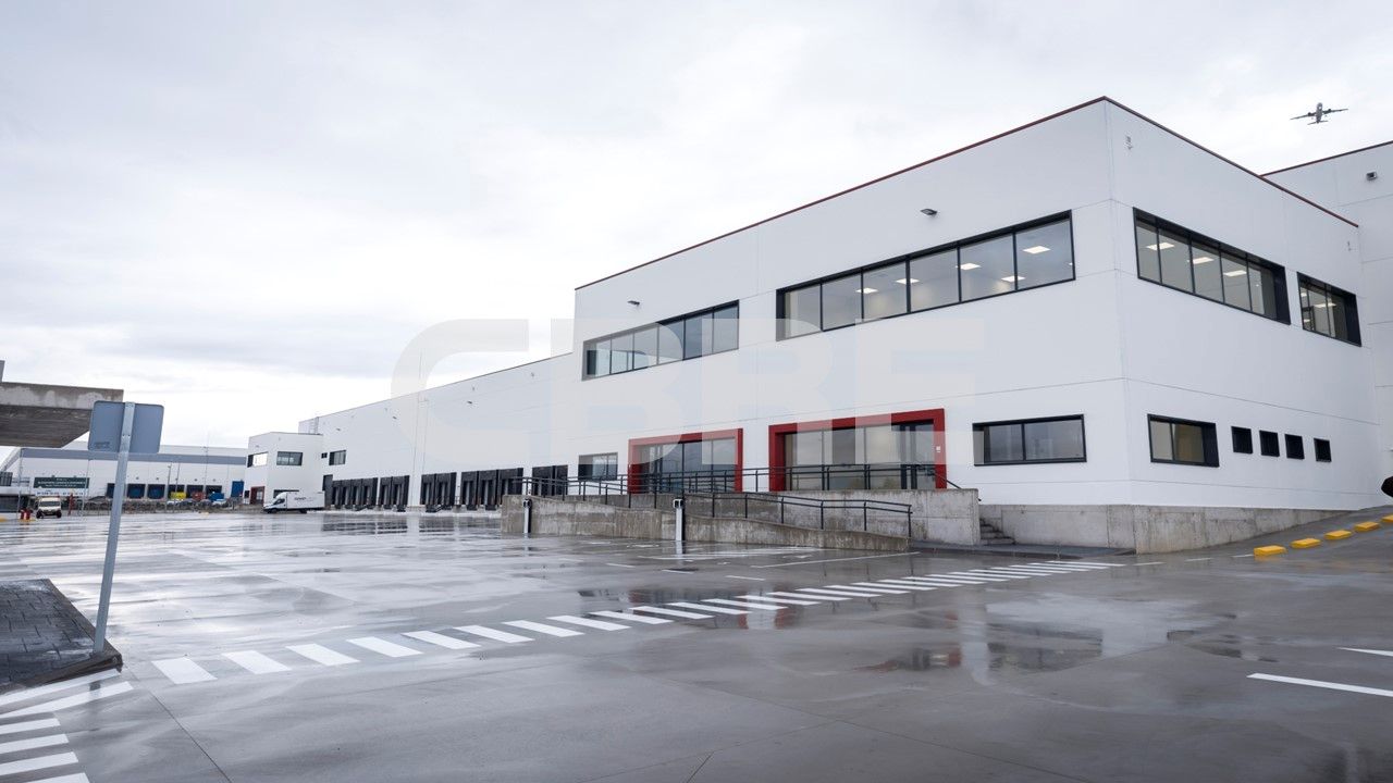 Exterior view of Industrial buildings to rent in San Fernando de Henares