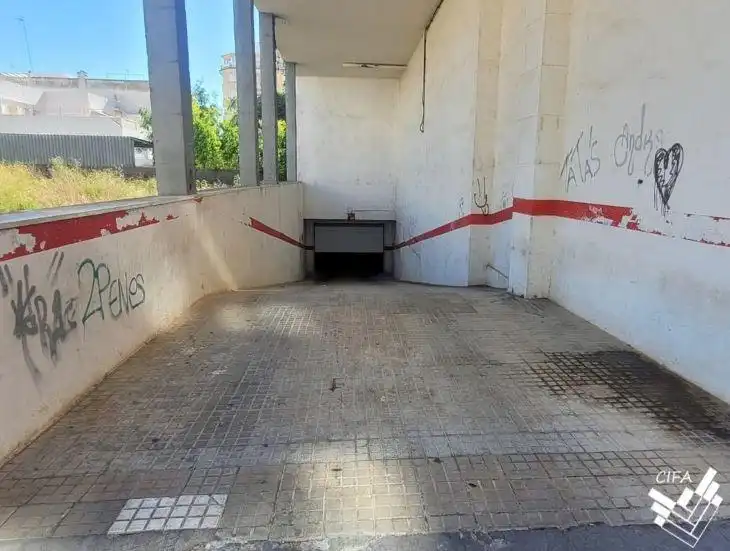 Einzelparkplatz zur Miete in Calle de Joanot Martorell, imagen 2
