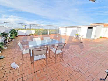 House for sale in Carcaixent