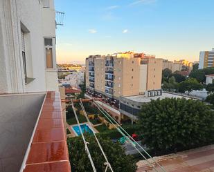 Exterior view of Flat for sale in Marbella  with Terrace, Furnished and Oven