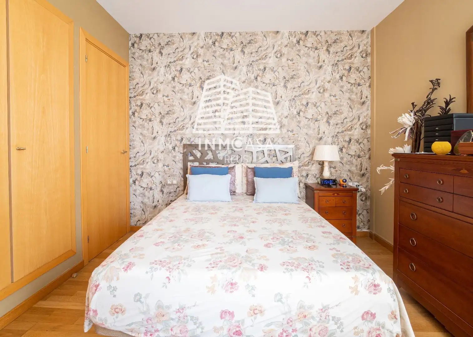 Bedroom of Duplexes for sale in Reus  with Air Conditioner, Terrace and Swimming Pool