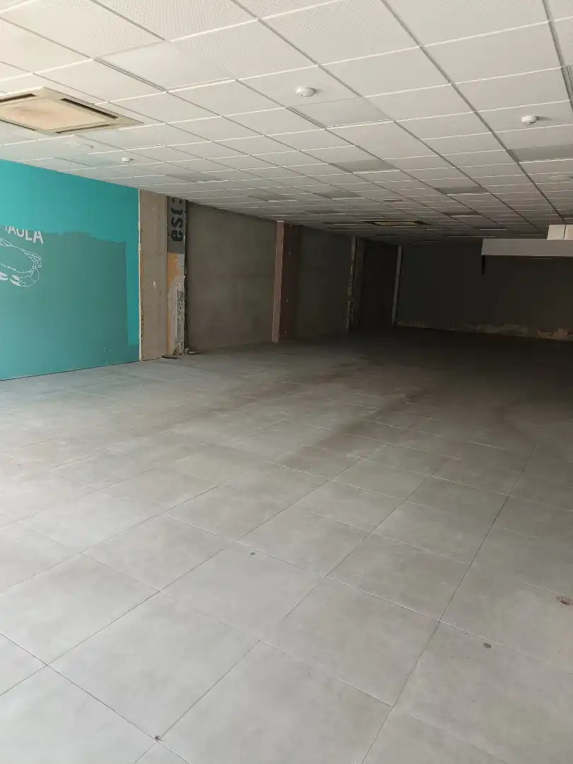 Business premises to rent in Carrer Sant Joan de Mata 3, imagen 4