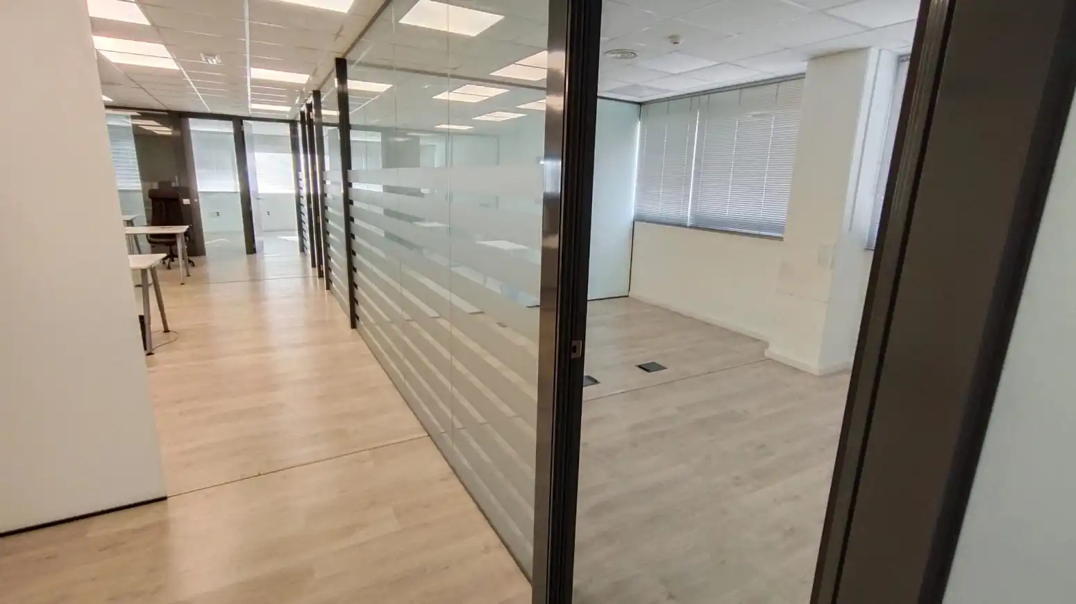 Industrial building to rent in Fuente del Jarro, imagen 8