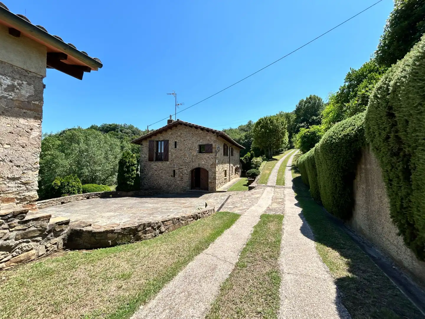 Vista exterior de Casa o chalet en venta en Sant Joan Les Fonts con Aire acondicionado, Calefacción y Parquet