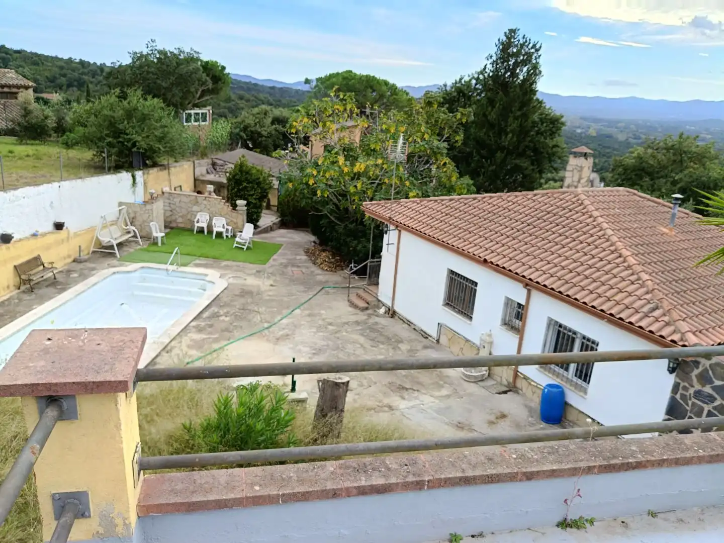 Casa amb piscina en venda a Can Lloreta 12