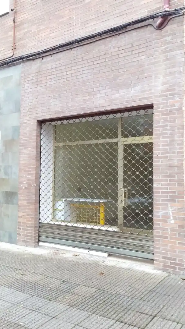 Local comercial en venda a Flores de Sil - La Placa, imagen 8