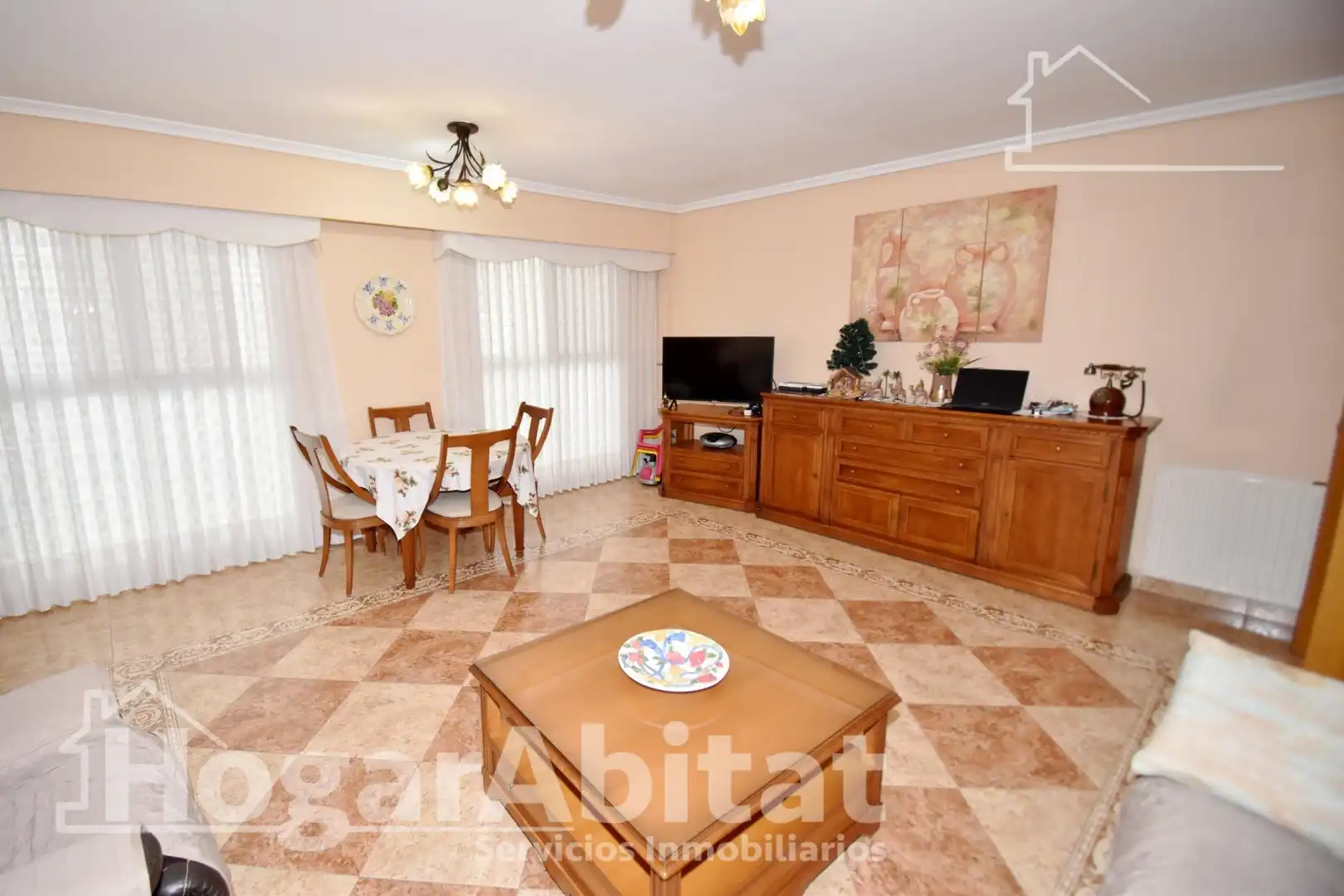 Sala d'estar de Casa adosada en venda en Vila-real amb Aire condicionat, Calefacció i Terrassa