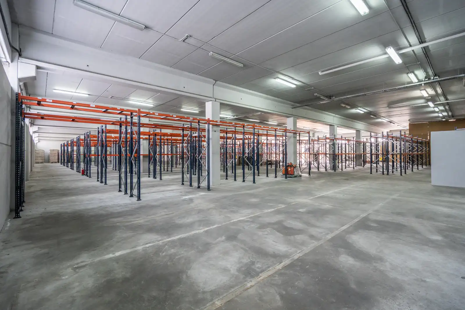 Industrial buildings for sale in Colmenar Viejo  with Heating