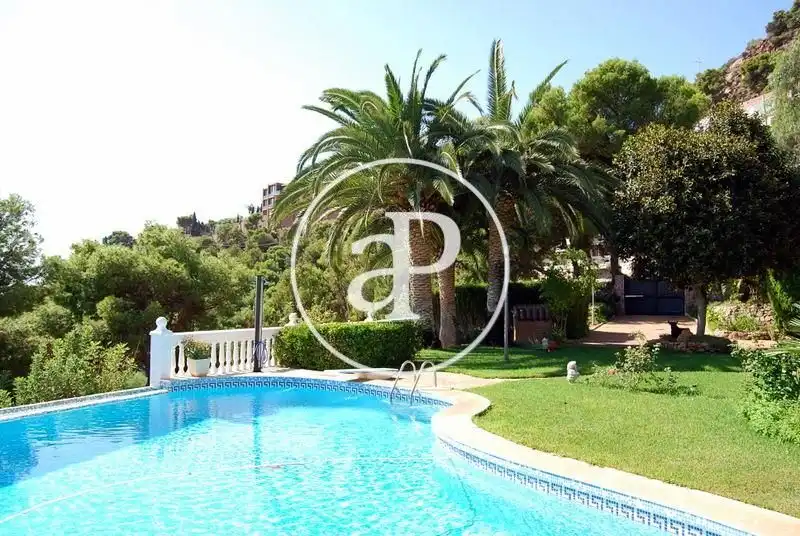 Jardín de Casa o chalet en venta en Sagunto / Sagunt con Aire acondicionado, Calefacción y Jardín privado