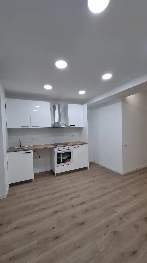 Cocina de Piso en venta en Barcelona con Parquet, Horno y Alarma
