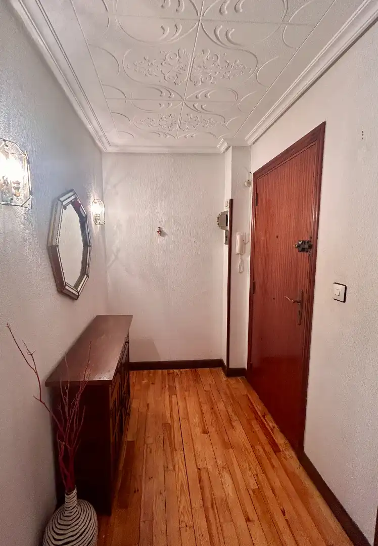 Flat with terrace for sale in Beraun - Pontika, imagen 3