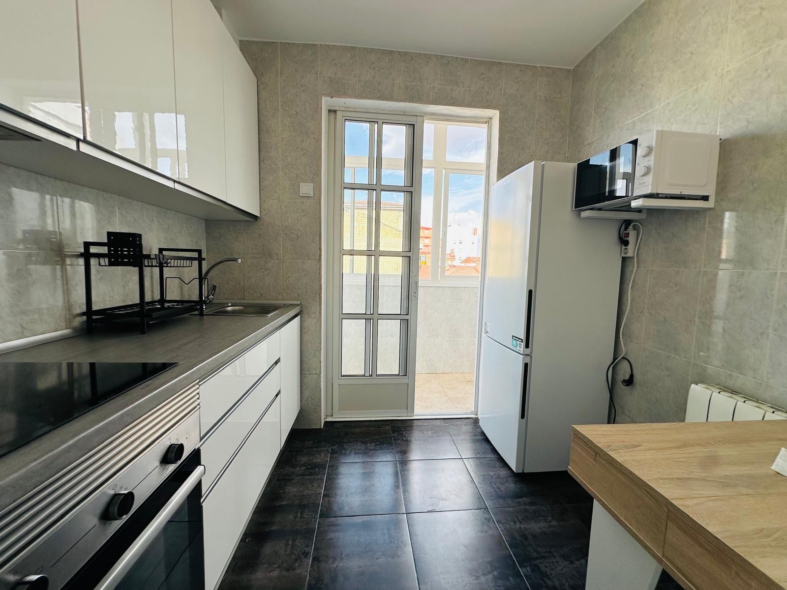 Kitchen of Flat for sale in Valladolid Capital  with Heating, Parquet flooring and Terrace