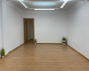 Premises to rent in  Córdoba Capital  with Air Conditioner