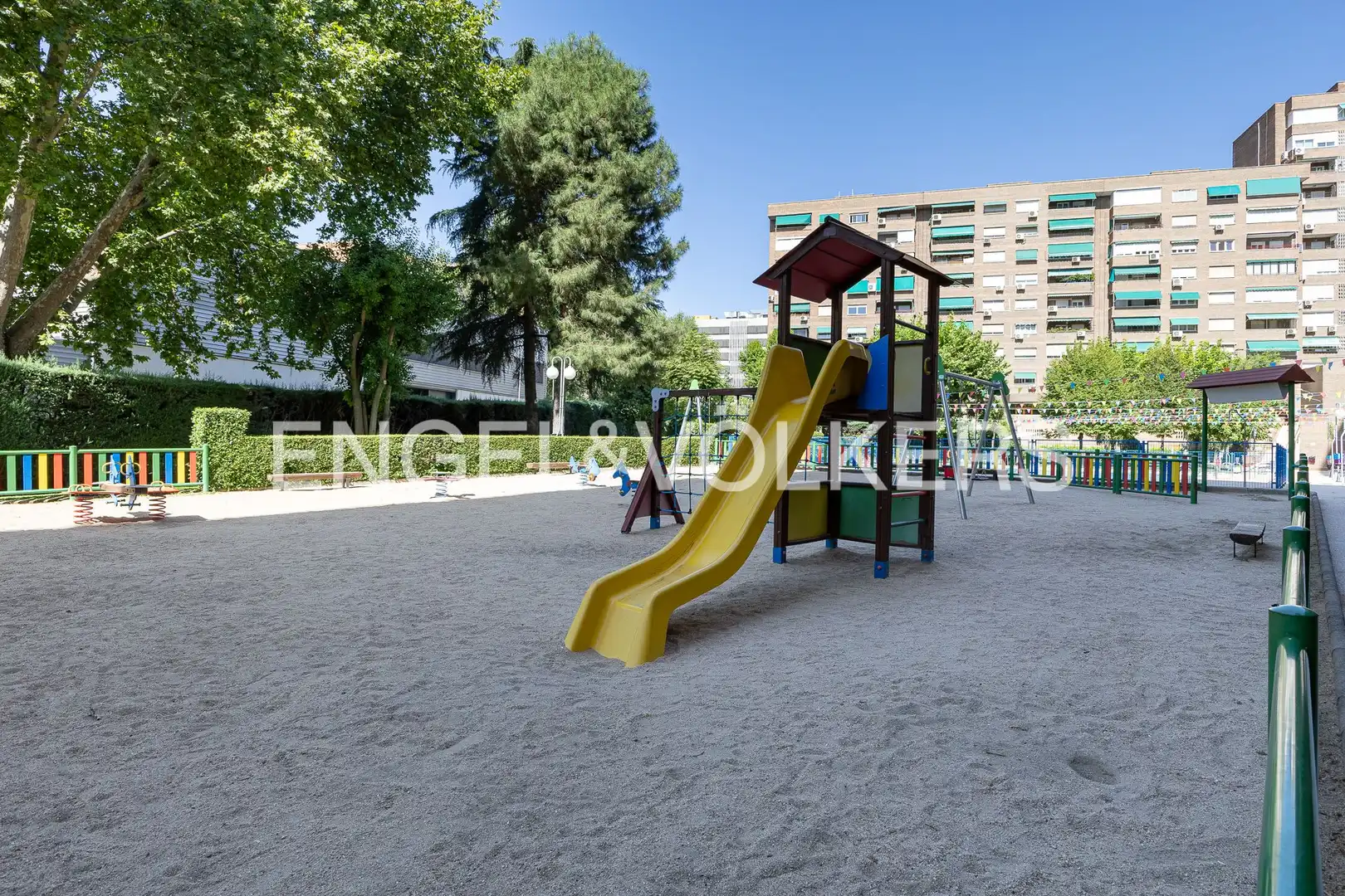 Exterior view of Flat for rent in Madrid  with Air Conditioner, Heating and Private garden