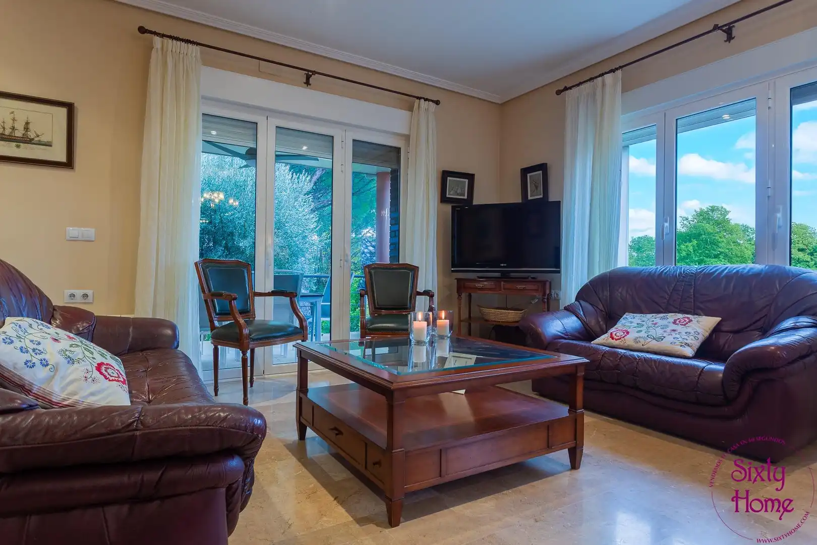 Living room of Houses for sale in Zaragoza  with Heating, Private garden and Terrace