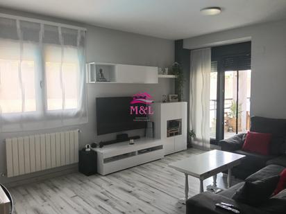 Living room of Flat for sale in Mérida  with Air Conditioner, Heating and Terrace
