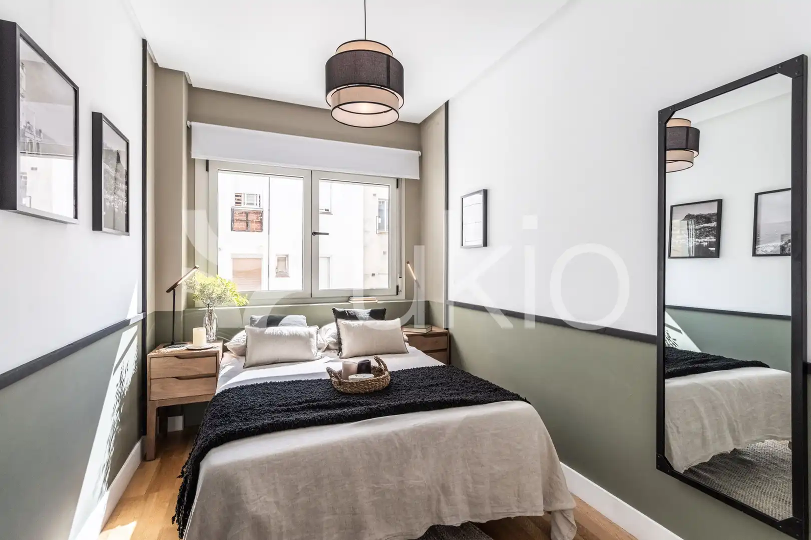 Habitación de Apartamento de alquiler en Madrid con Calefacción, Amueblado y Horno