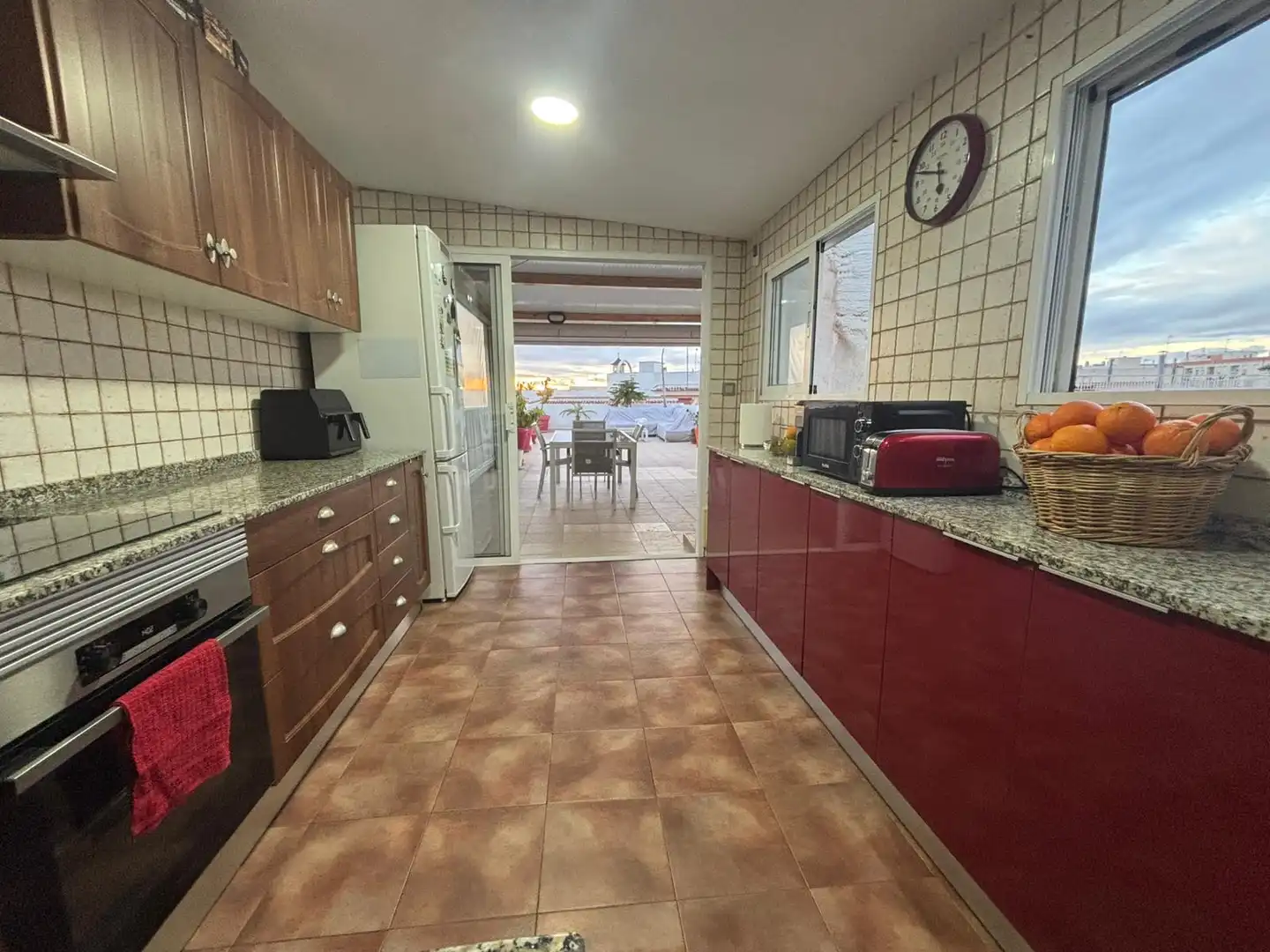 Cocina de Casa adosada en venta en Los Montesinos con Aire acondicionado, Terraza y Amueblado