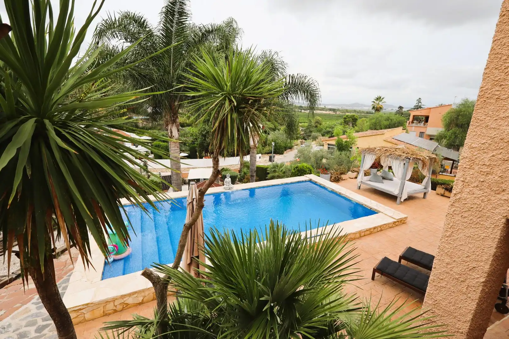 Chalet con piscina en venta en Calle PINOS, imagen 97