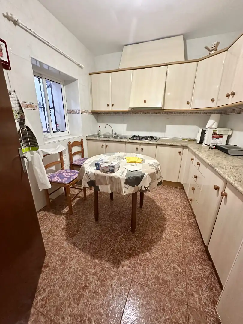 Cuina de Casa adosada en venda en Benamargosa amb Terrassa i Traster