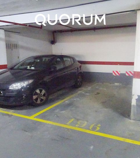 Foto 2 de Garaje en venta en Atxuri, Bilbao