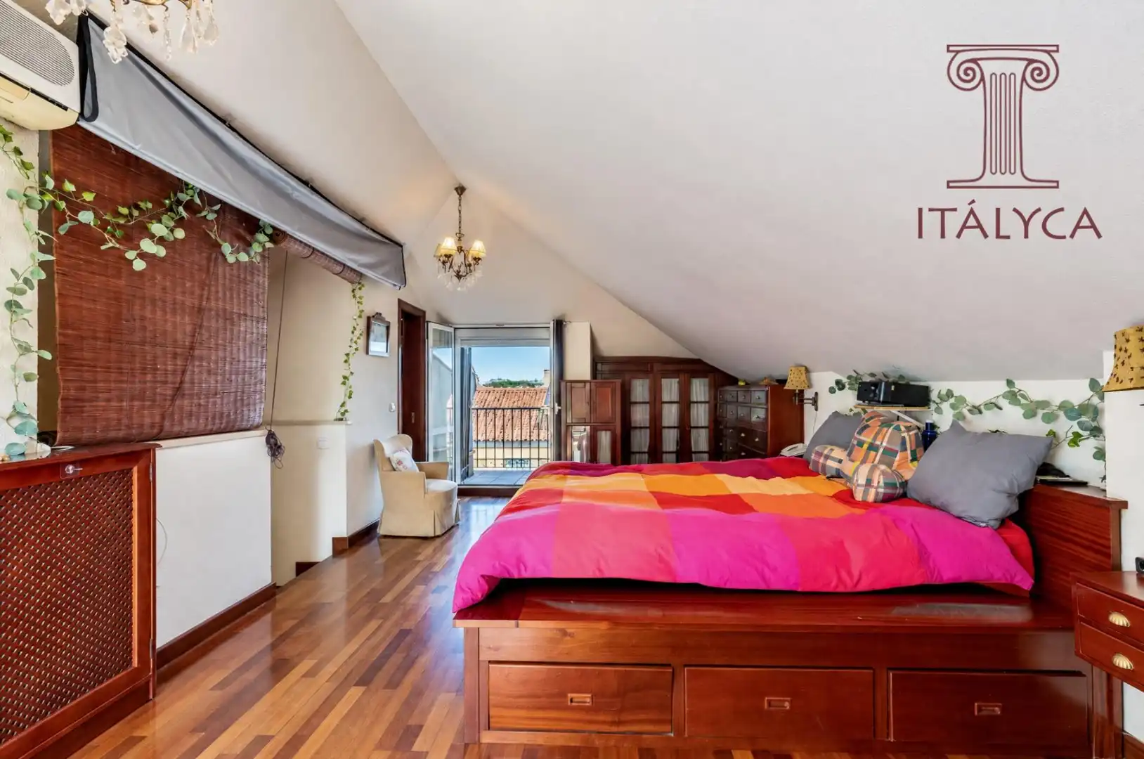 Casa aparellada amb terrassa en venda a Avenida Avenida Clara Campoamor, imagen 65