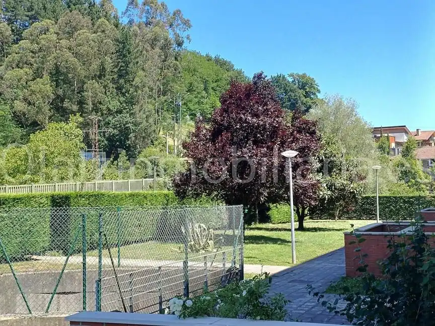 Garten von Wohnung zum Verkauf in Güeñes mit Heizung, Abstellraum und Balkon