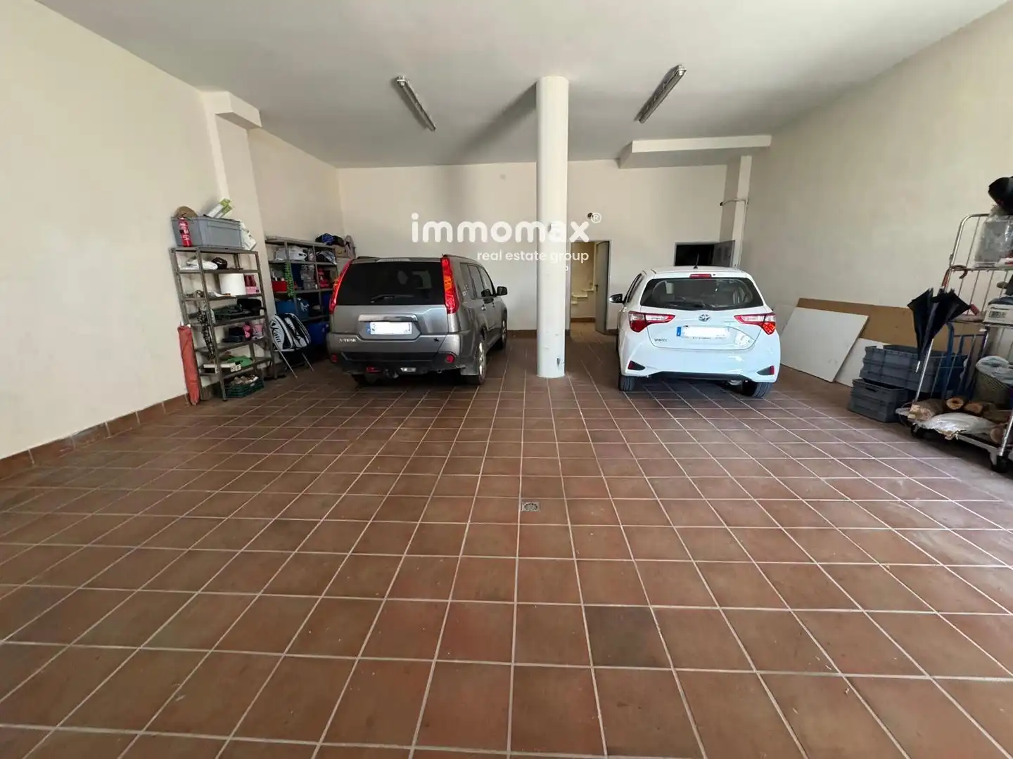 Parking de Casa o chalet en venta en Sant Boi de Llobregat con Aire acondicionado, Calefacción y Terraza