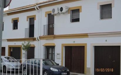 Casa adosada en venda a Dr. Manuel Losada Villasante, Osuna