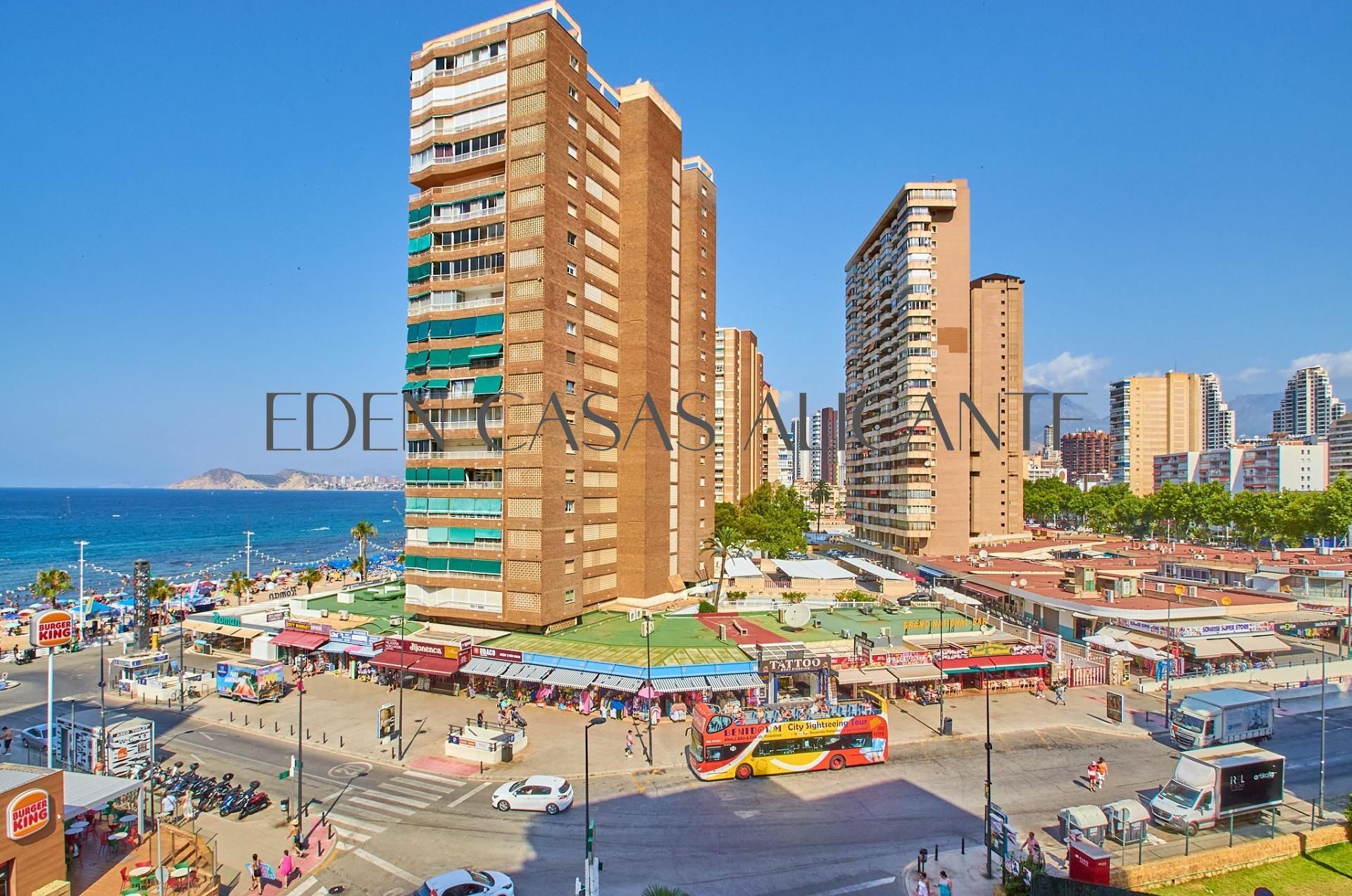 Vista exterior de Apartamento en venta en Benidorm con Terraza