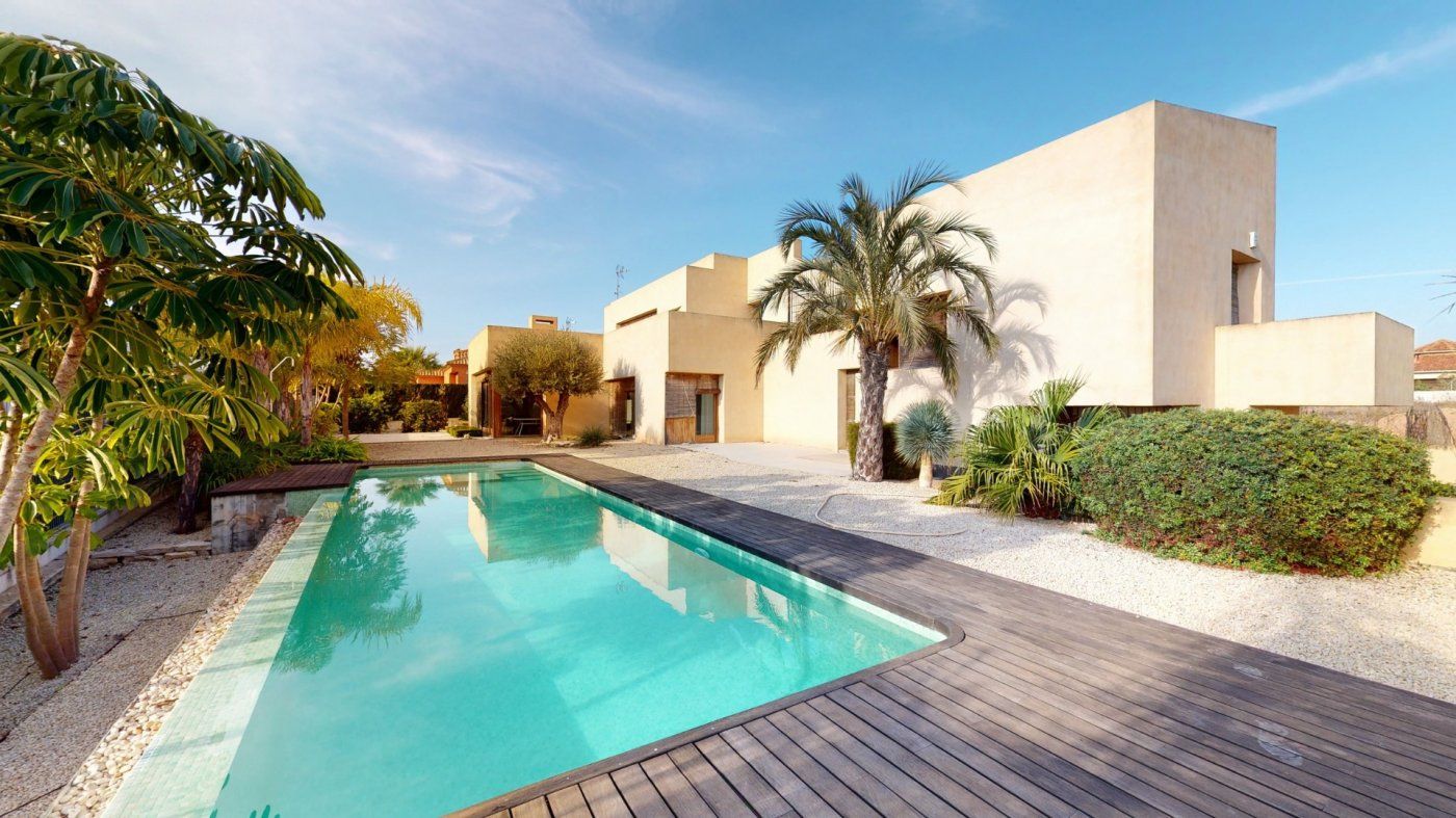 Swimming pool of House or chalet for sale in Elche / Elx  with Air Conditioner, Private garden and Terrace