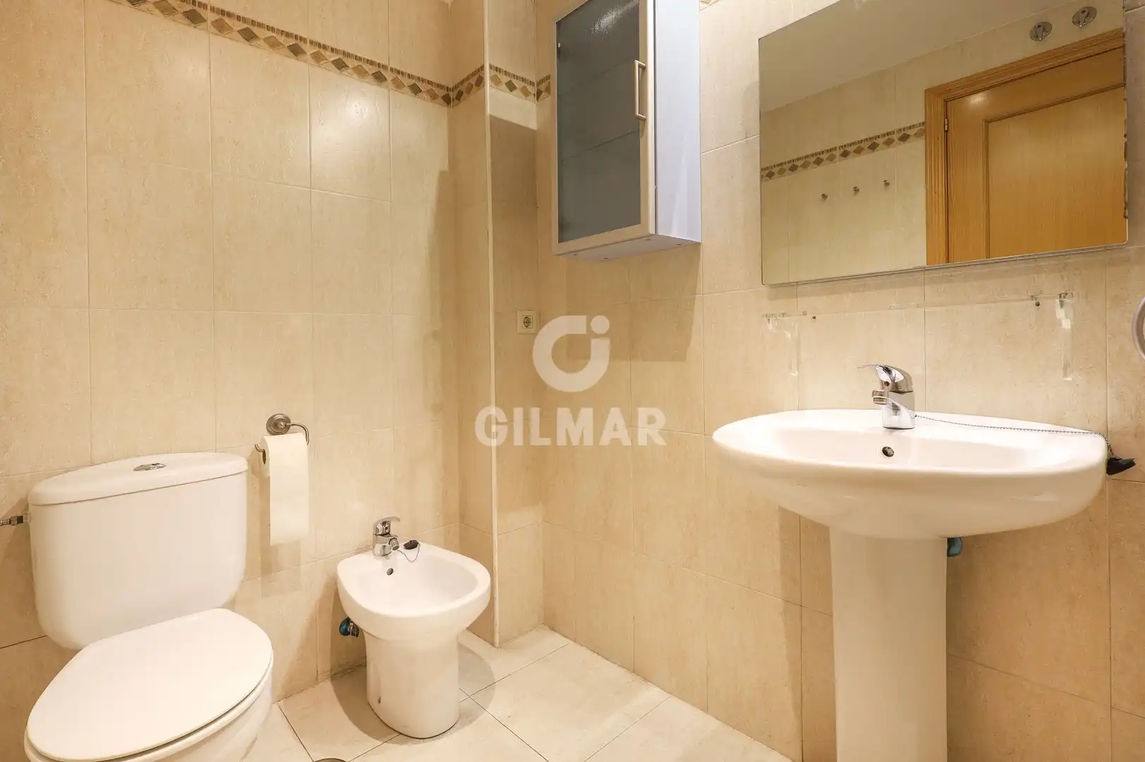 Bathroom of Flat for sale in Madrid  with Heating, Private garden and Storage room