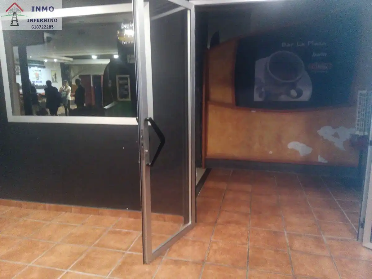 Business premises to rent in Porta Nova, imagen 2