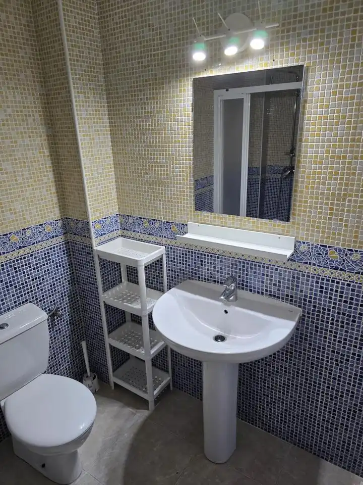 Baño de Piso en venta en Dos Hermanas con Aire acondicionado, Terraza y Trastero