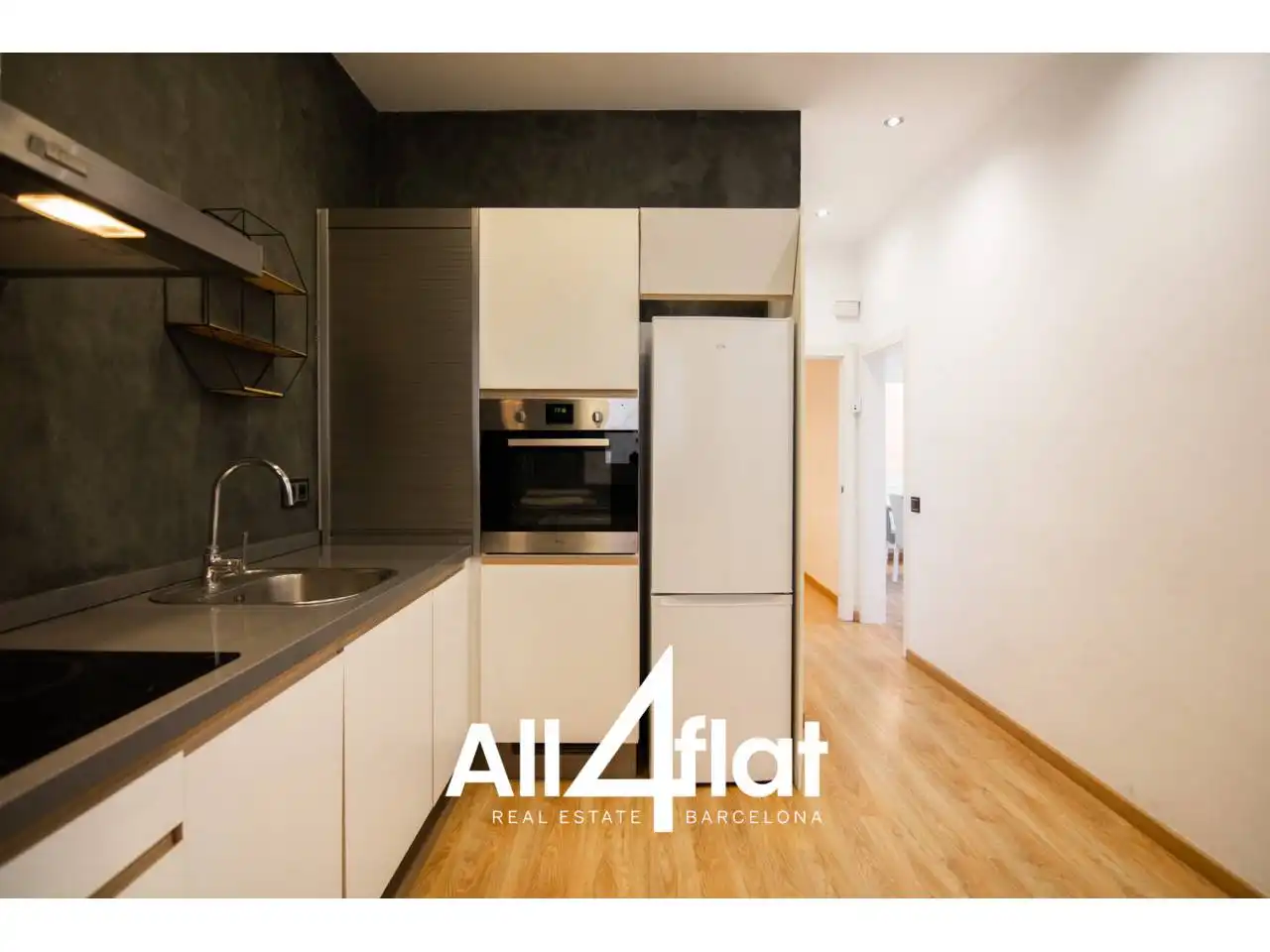 Flat with terrace for sale in Calle Agustí Vell, imagen 18
