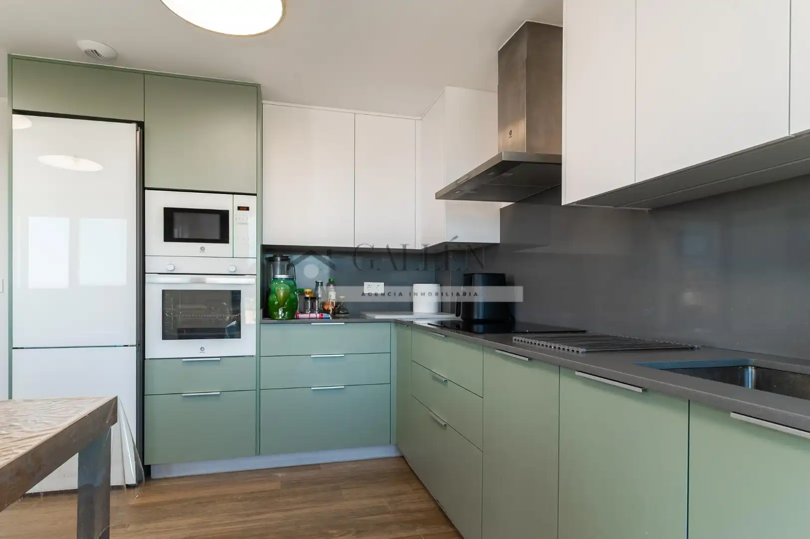 Cocina de Piso en venta en Castellón de la Plana / Castelló de la Plana con Aire acondicionado, Terraza y Trastero