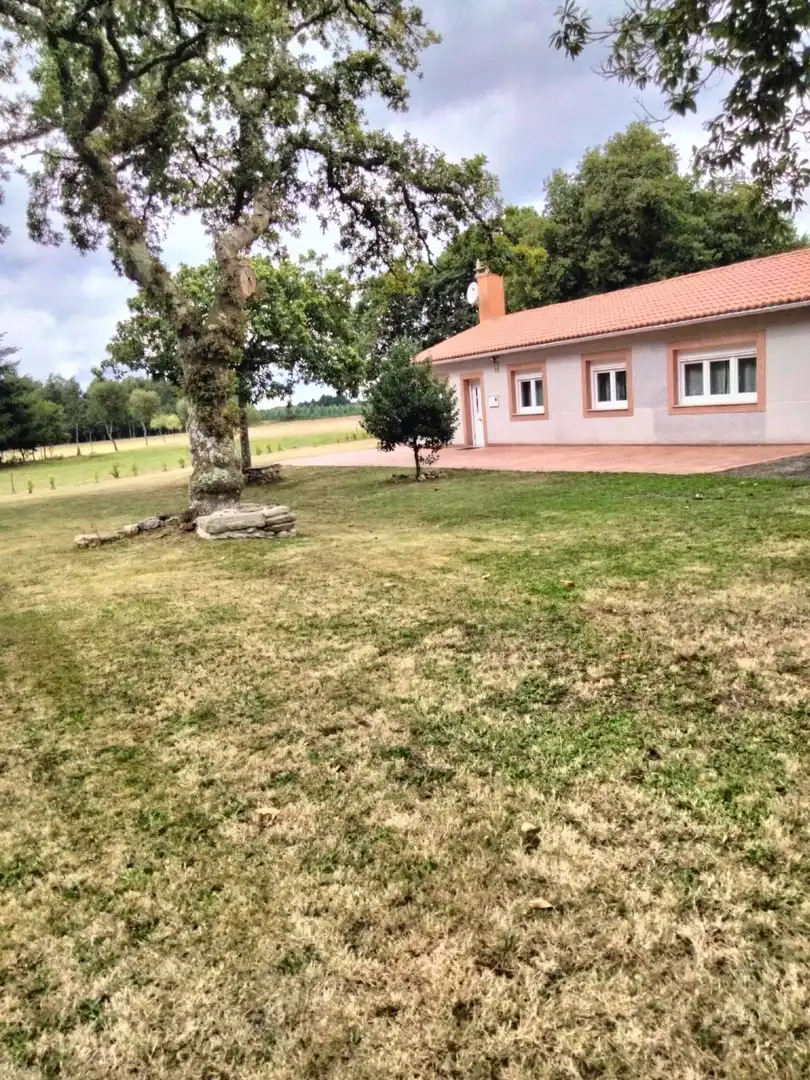 Adossat amb jardí en venda a Sobrado (A Coruña), imagen 2