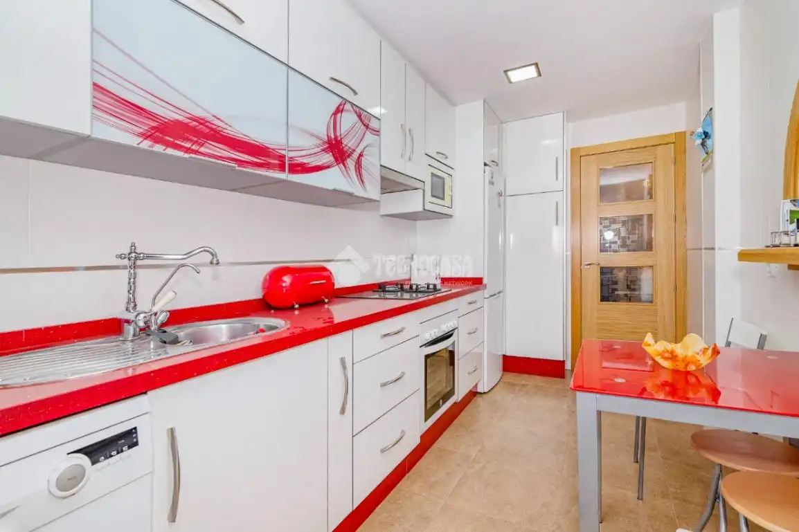 Cocina de Piso en venta en Lucena con Aire acondicionado y Amueblado