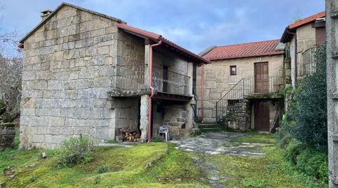 Foto 3 de Piso en venta en Caseriu San Pedro, 4, Vilamarín, Ourense