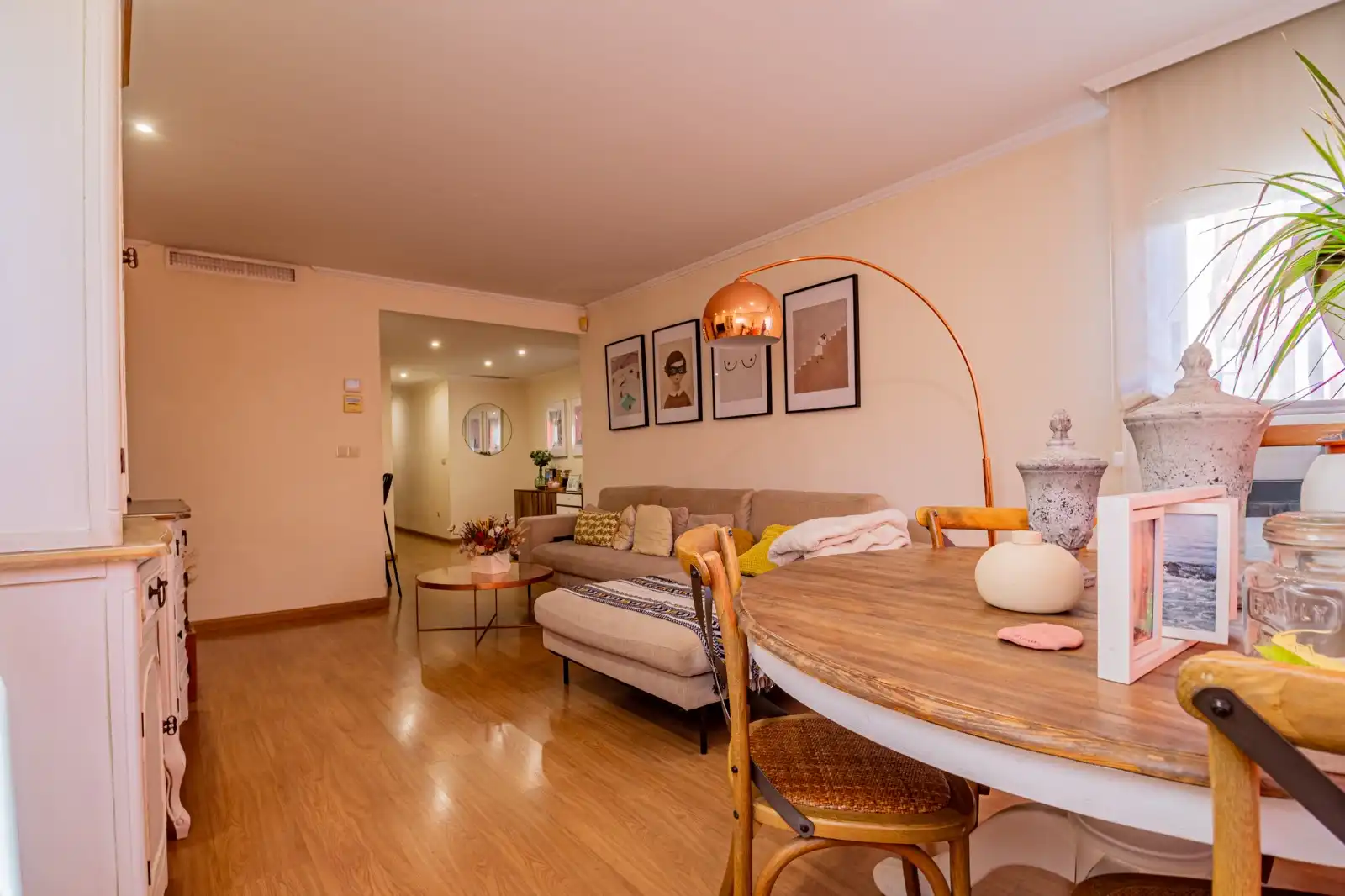 Sala d'estar de Pis en venda en Pueblo - Urbanizaciones