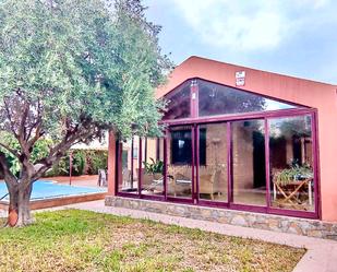 Exterior view of House or chalet for sale in San Vicente del Raspeig / Sant Vicent del Raspeig  with Air Conditioner, Private garden and Terrace