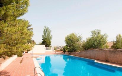 Swimming pool of Flat for sale in  Granada Capital