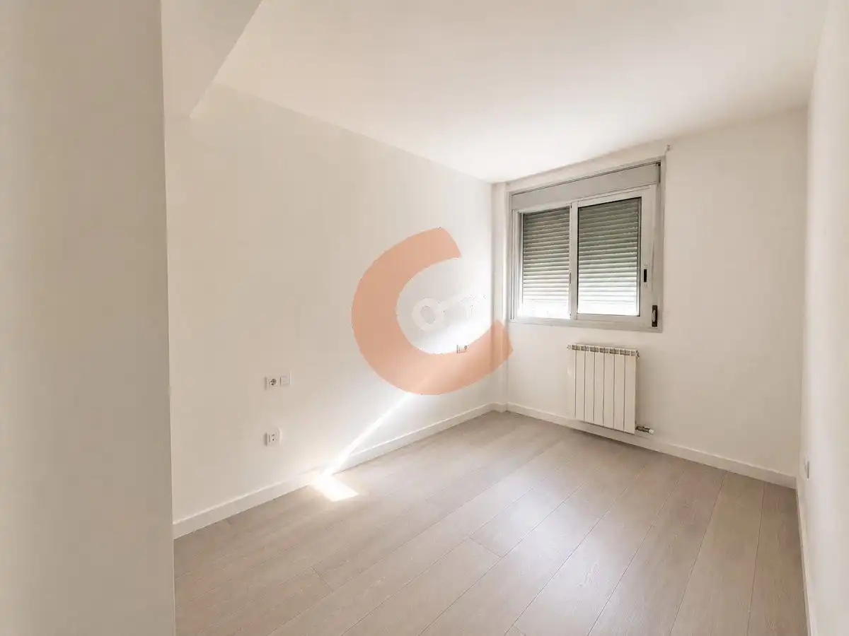 Bedroom of Flat for sale in El Vendrell  with Heating, Parquet flooring and Terrace