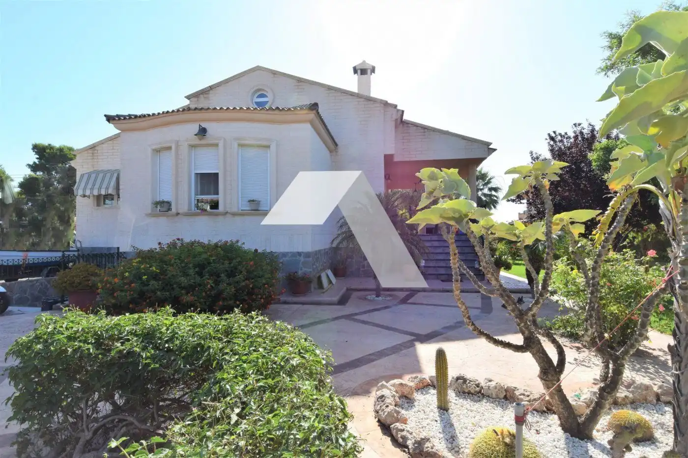 Houses for sale in Villamontes - Boqueres