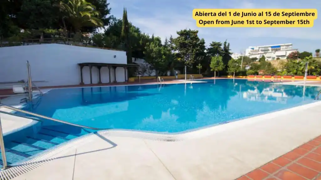Piscina de Apartamento de alquiler en Torremolinos con Aire acondicionado, Calefacción y Terraza