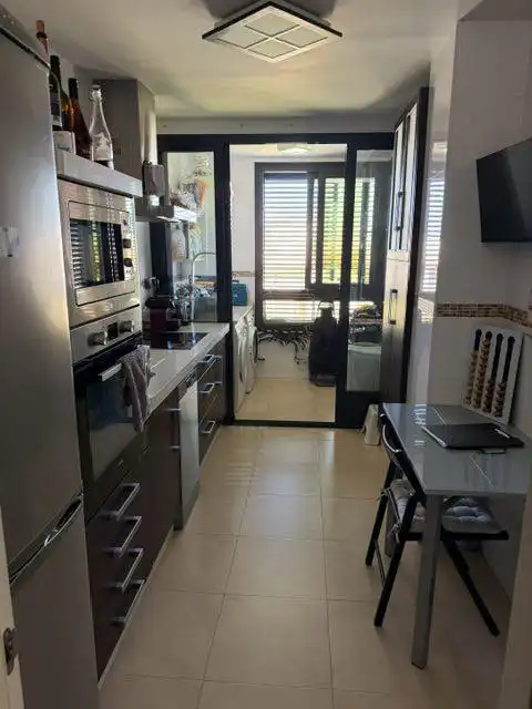Cuina de Pis en venda en Sevilla amb Aire condicionat, Terrassa i Traster