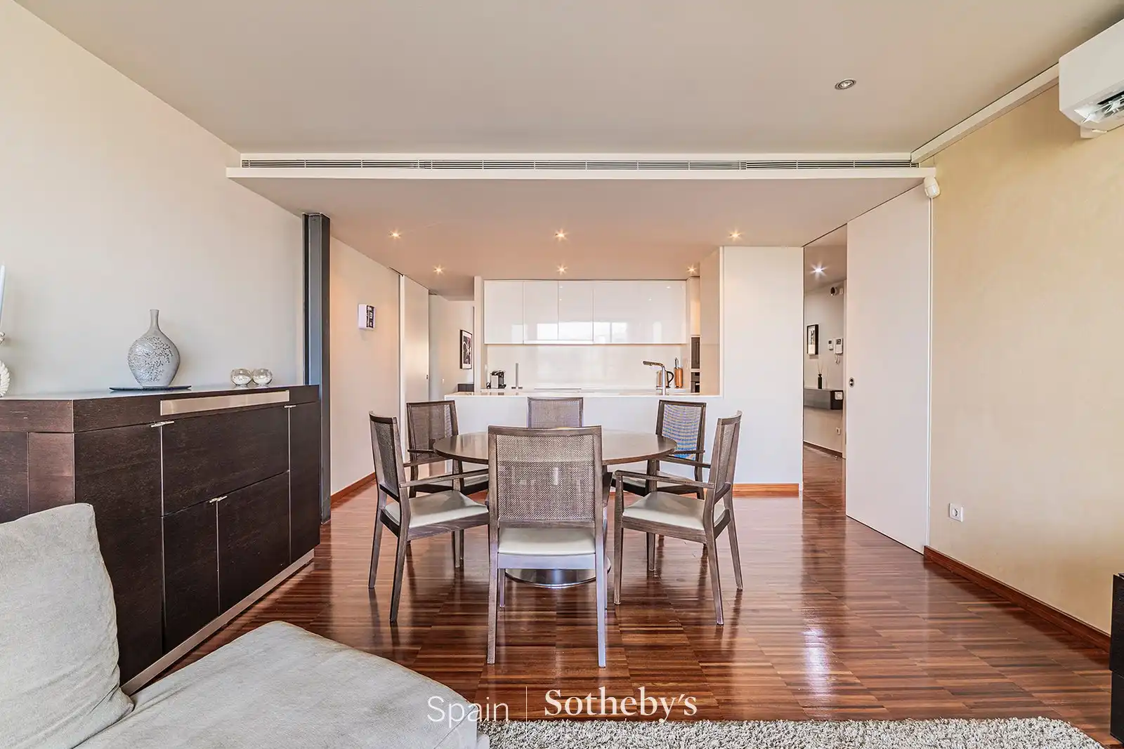 Comedor de Ático en venta en Barcelona con Aire acondicionado, Terraza y Piscina